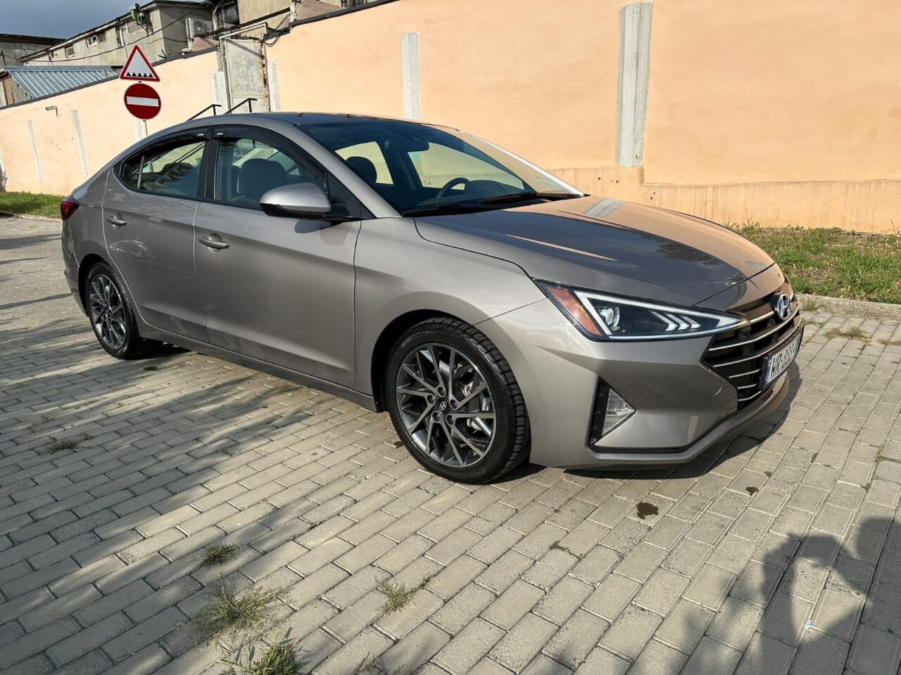 Hyundai Elantra 2021
